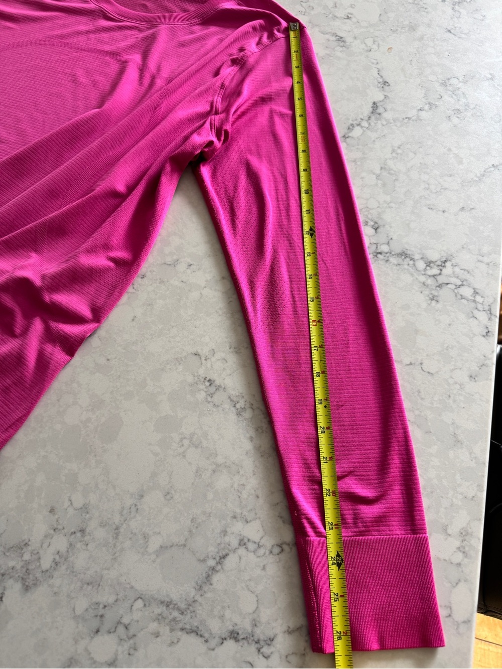 Lululemon Swiftly Tech Relaxed Fit Long Sleeve Sonic Pink Size 12 Running Top - Picture 10 of 15